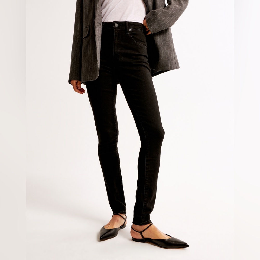 Abercrombie & Fitch High Rise Super Skinny Ankle Jeans